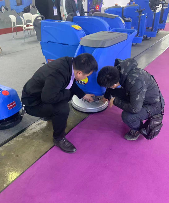 安顺小型电动洗地机是否适合用于环卫保洁